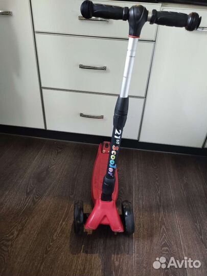 Самокат детский трехколесный