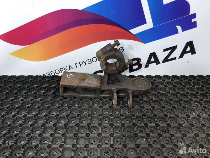 9433232884 Кронштейн переднего стабилизатора