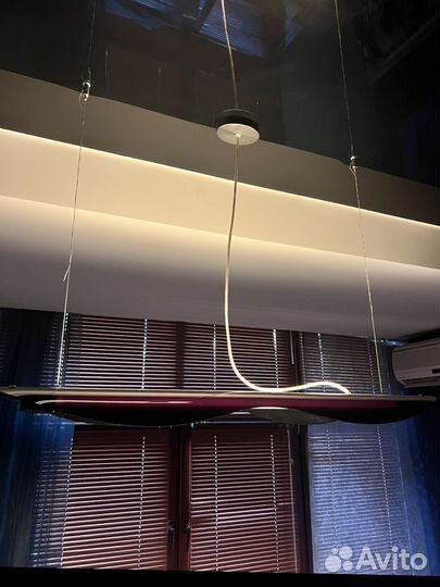 Люстра потолочная в двух цветах (черн/белый)