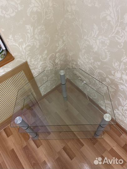 Стеклянная тумба