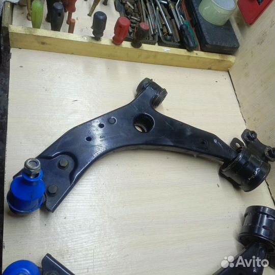 Рычаги передней подвески Ford Focus 2