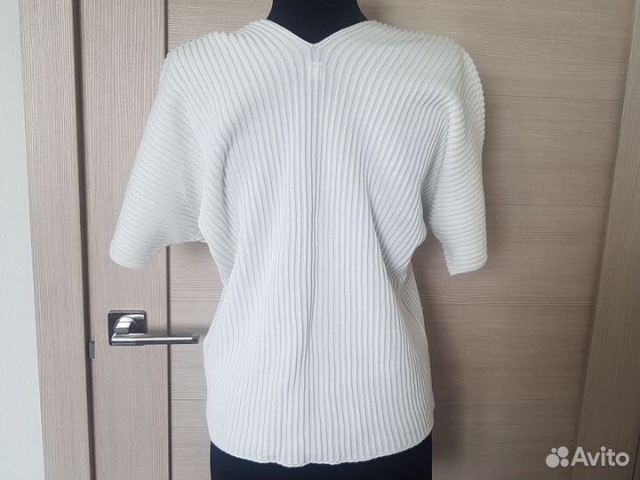 Футболка uniqlo 44 лапша