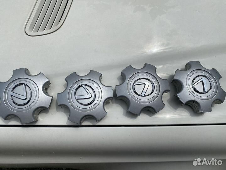 Ориг комплект колпачков на диски Lexus Gx 470