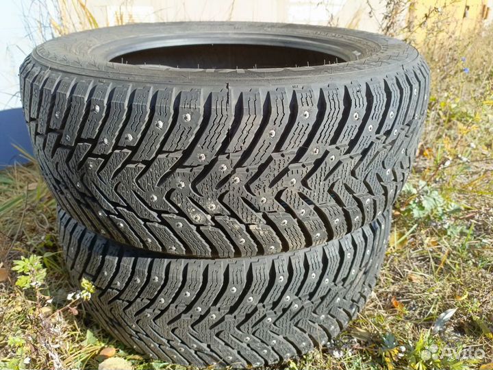 Nokian Tyres Hakkapeliitta 8 215/55 R16 97L