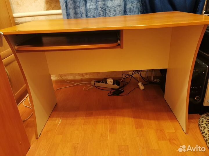 Компьютерный стол бу