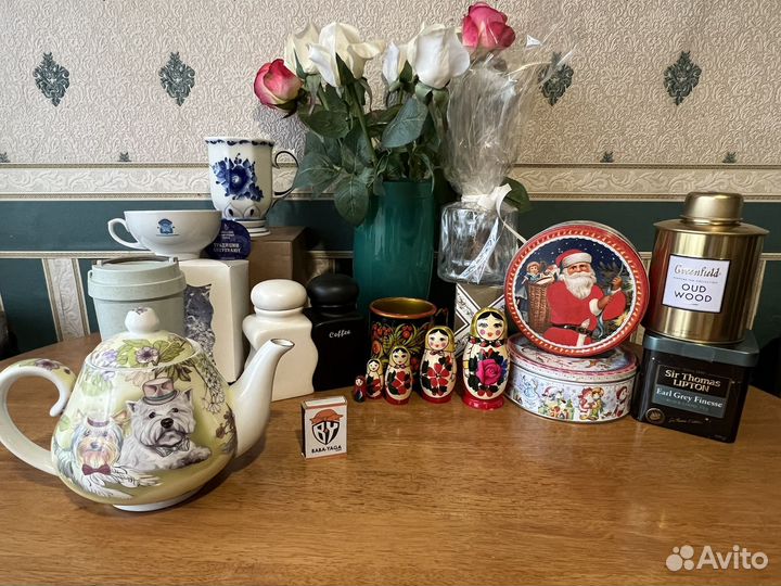 Гжель, хохлома, чайник, чашки