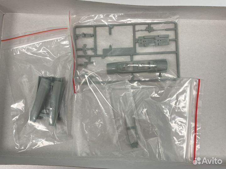 Самолет F-15 1/72 academy