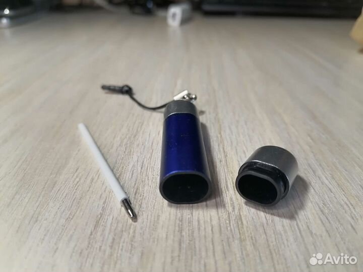 Стилус в футляре