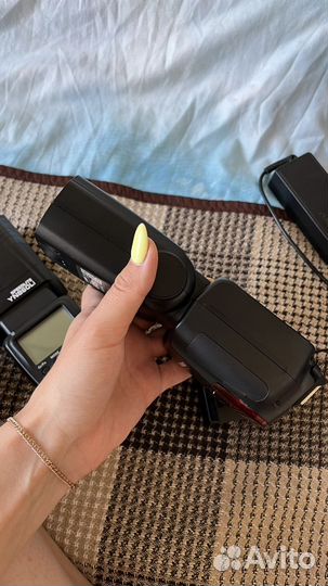 Вспышки yongnuo yn860li с аккумуляторами 2шт