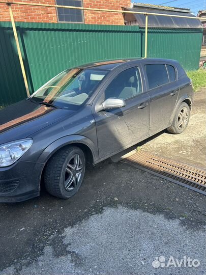 Opel Astra 1.6 AMT, 2011, 240 000 км