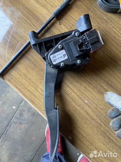 Педаль газа Opel Astra H