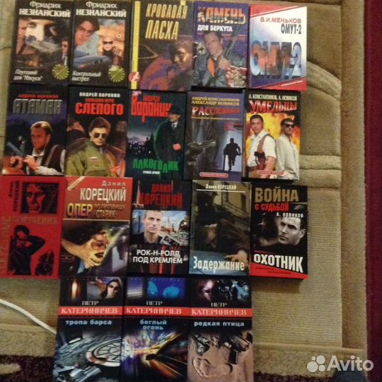 Боевики, детективы, серий : 