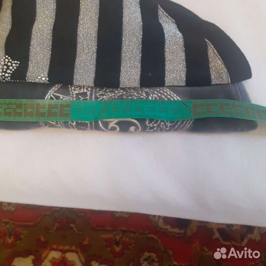 Переноска и одежда для маленькой собаки