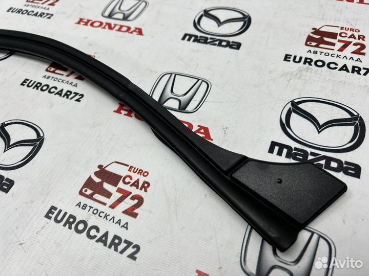 Уплотнитель задней двери Mazda CX-5 KF 2017-2024