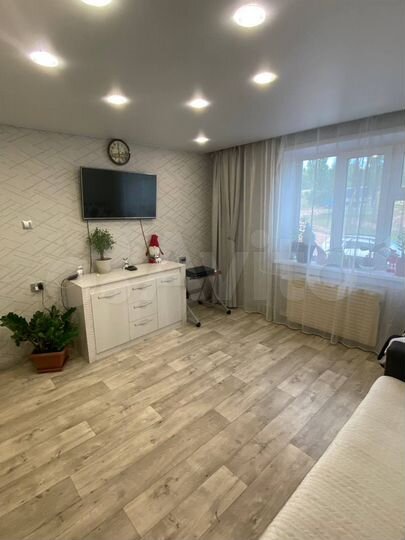 3-к. квартира, 61 м², 1/5 эт.