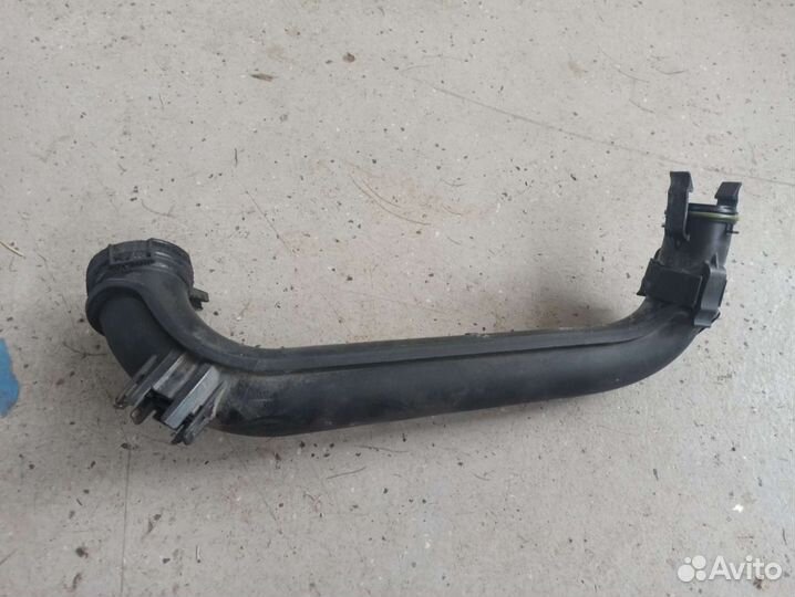 Патрубок турбины VW Golf 7