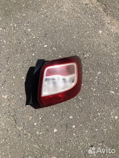 Фонарь правый Renault Sandero Stepway 2 / logan 2