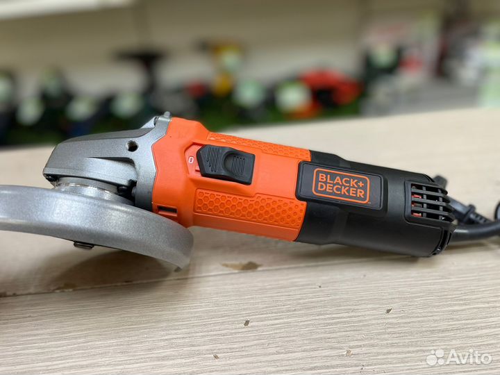 Болгарка black decker kfbeg125