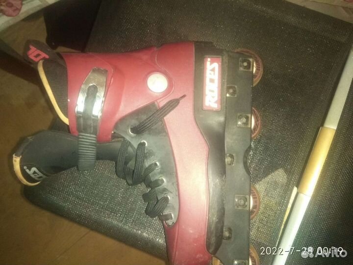 Роликовые ботинки