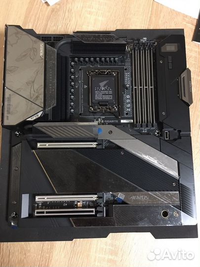 Материнская плата Gigabyte Z690 aorus xtreme