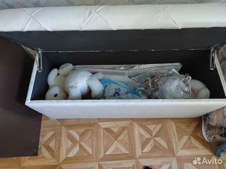 Пуфик в прихожую бу