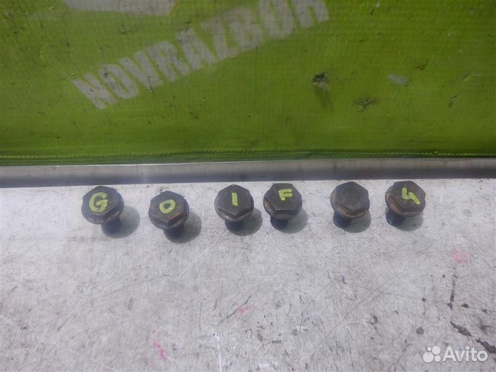 Болт маховика Фольксваген Гольф 4 Бора