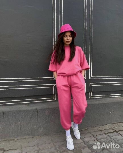 Женский костюм 44