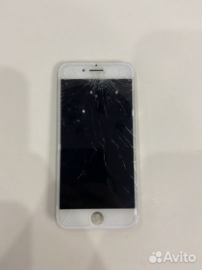 Оригинальный дисплей на iPhone 7 битый