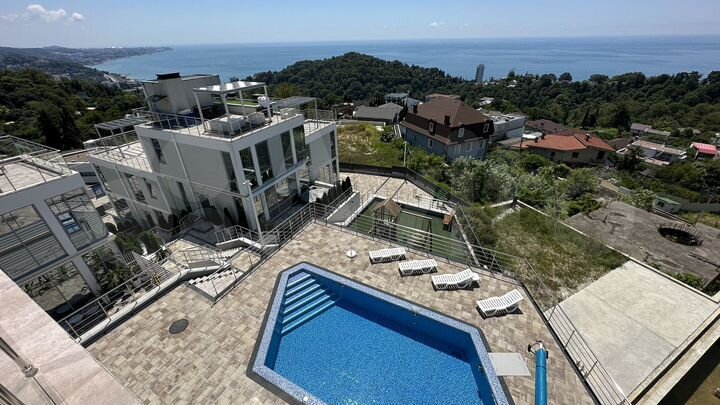 Таунхаус 190 м² на участке 27 сот.