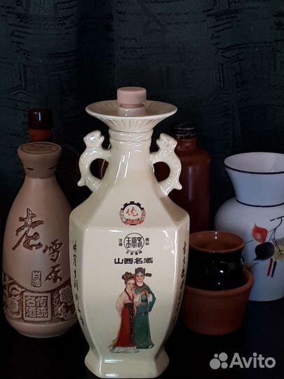 Керамические бутылки, ваза, керам. подсвечники, пр