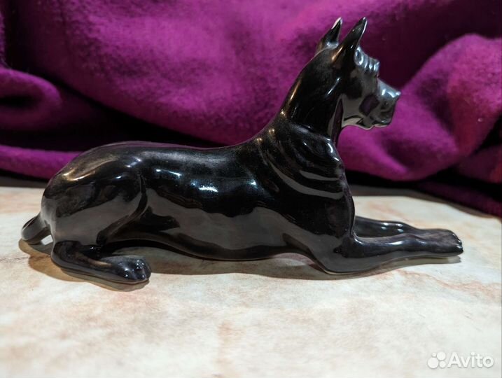 Дог чёрный. Статуэтка собаки, фарфор