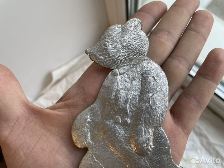 Елочная игрушка медведь