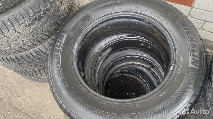 Michelin Latitude Tour 215/70 R16