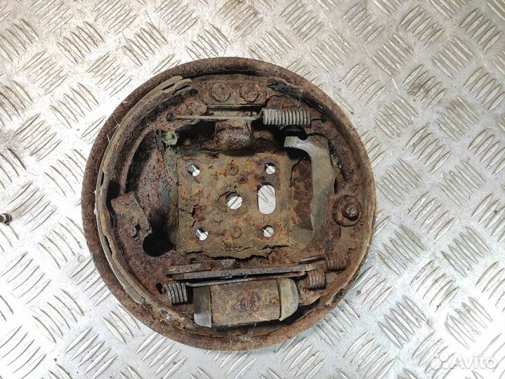 Щит опорный Ford Focus 1998-2005