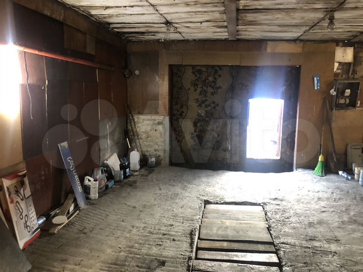 Гараж, > 30 м²