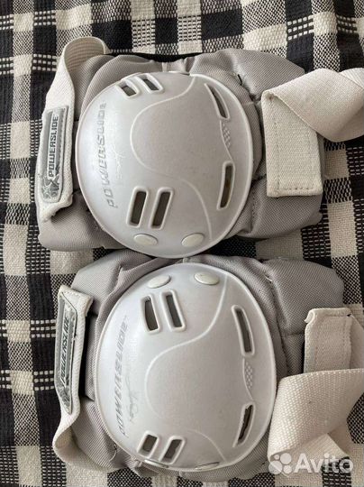 Защита для роликов наколенники Powerslide