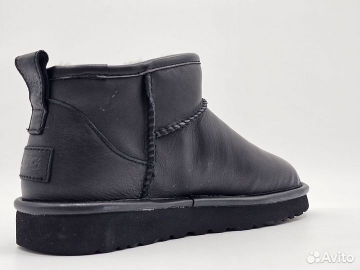 Ugg Classic Ultra Mini Leather Black