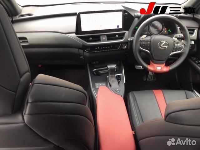 Lexus UX 2.0 CVT, 2023, 14 800 км