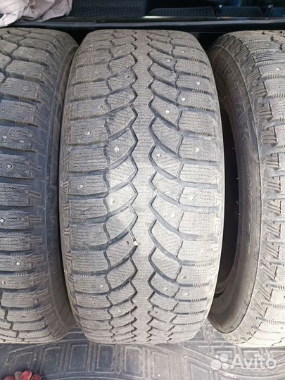 Bridgestone Blizzak Spike-01 205/55 R16 91T