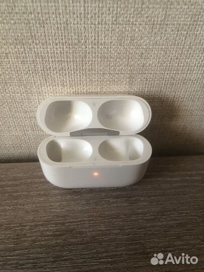 Зарядный кейс AirPods Pro A2190