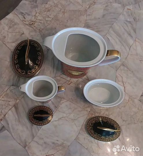 Versace x Rosenthal Medusa красный чайный набор