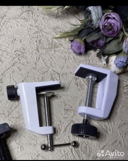 Струбцина крепление для настольных ламп