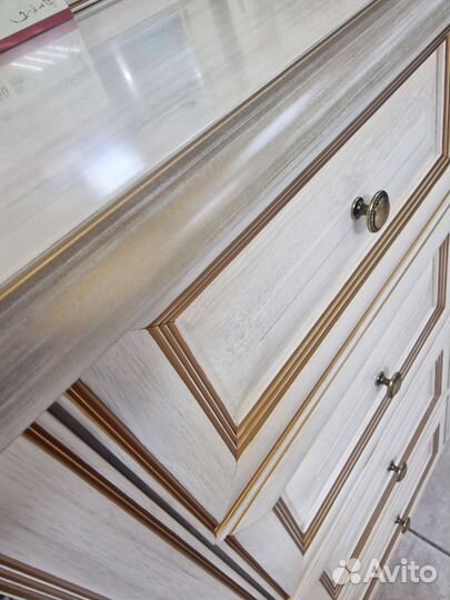 Тумба-комодо Наполи новая