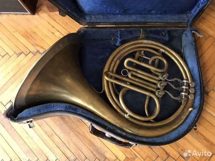 Валторна старинная времен революции