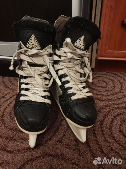 Коньки хоккейные 35 размер