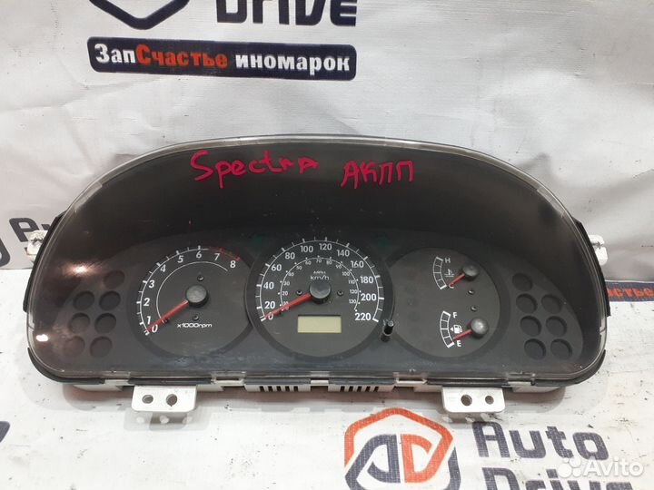 Kia Spectra 1.6 АКПП панель приборов