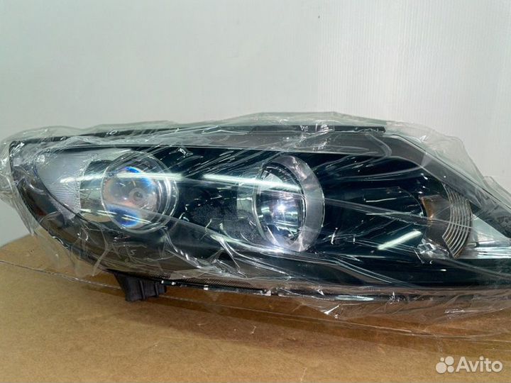 Фара передняя правая Kia Sportage
