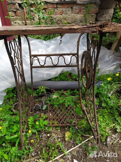 Станина от швейной машинки