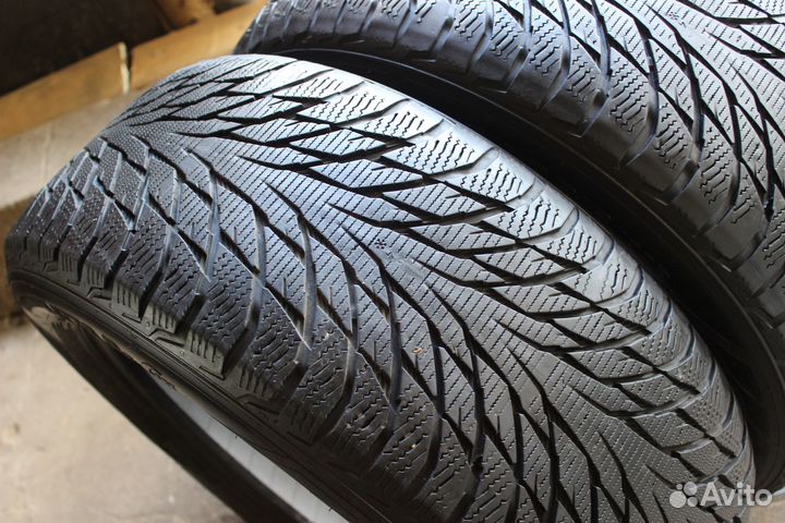 Nokian Tyres Hakkapeliitta R2 245/50 R18 100R