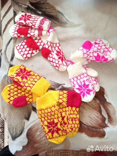 Носочки и варежки детские
